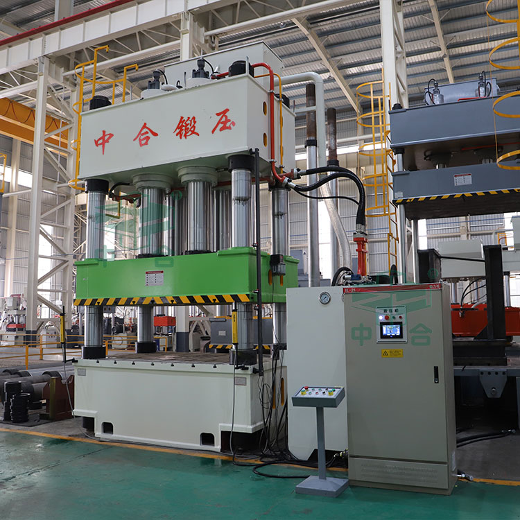 1000噸塑料托盤(pán)成型液壓機(jī)車間展示.jpg