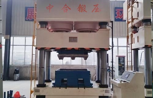 1600噸木屑托盤(pán)成型液壓機(jī)多少錢(qián)？